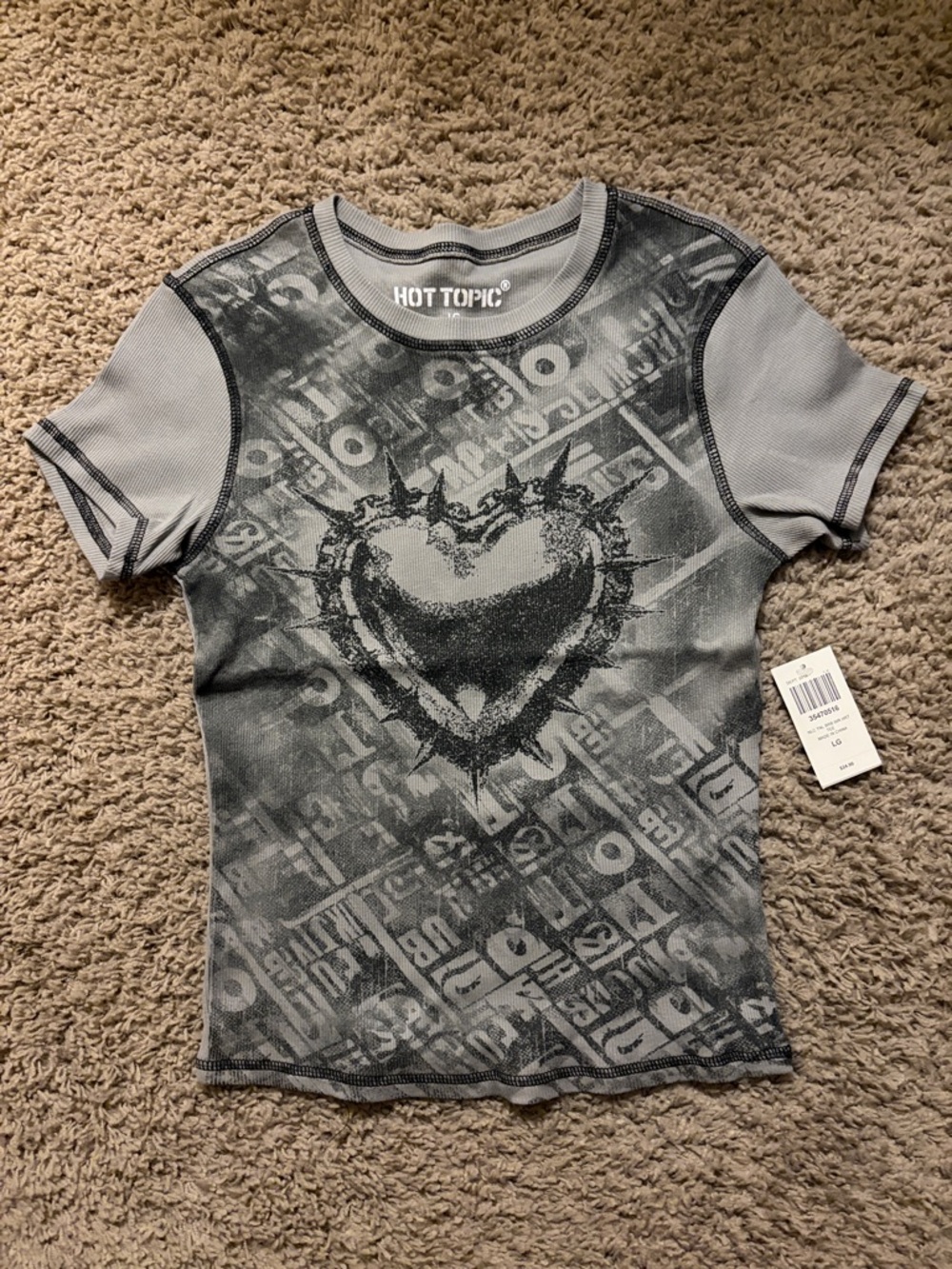 Barbed Wire Heart Ribbed Top - Picture 2 of 3